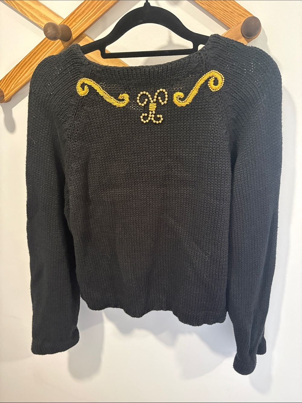 vintage black knit cropped cardigan by the brand Work in Progress Gladys Bagley - Picture 5 of 5